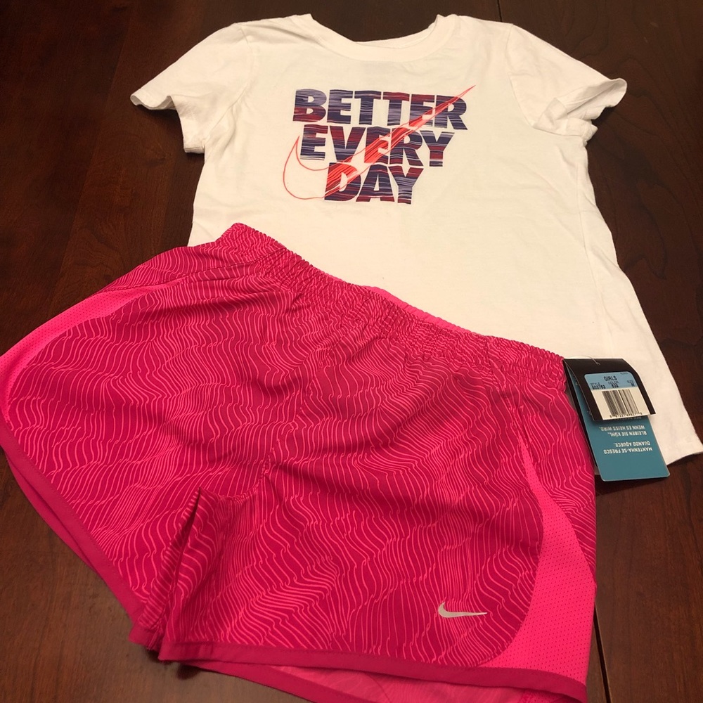 Girls - NIKE - Outfit